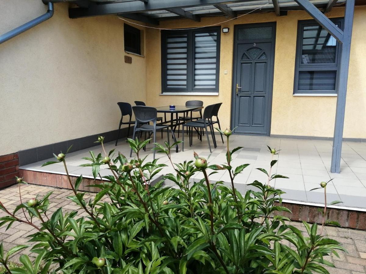 Illaberek Apartmanok Hajdúszoboszló Extérieur photo