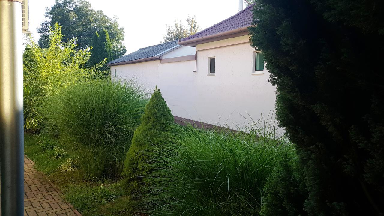 Illaberek Apartmanok Hajdúszoboszló Extérieur photo